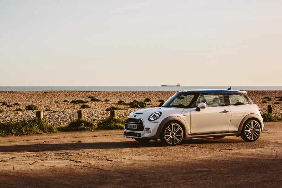  Mini Cooper S for Royal Wedding (F56) 2018 года  (фото 1 из 64)